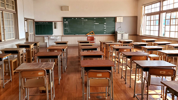 学校用エアコン